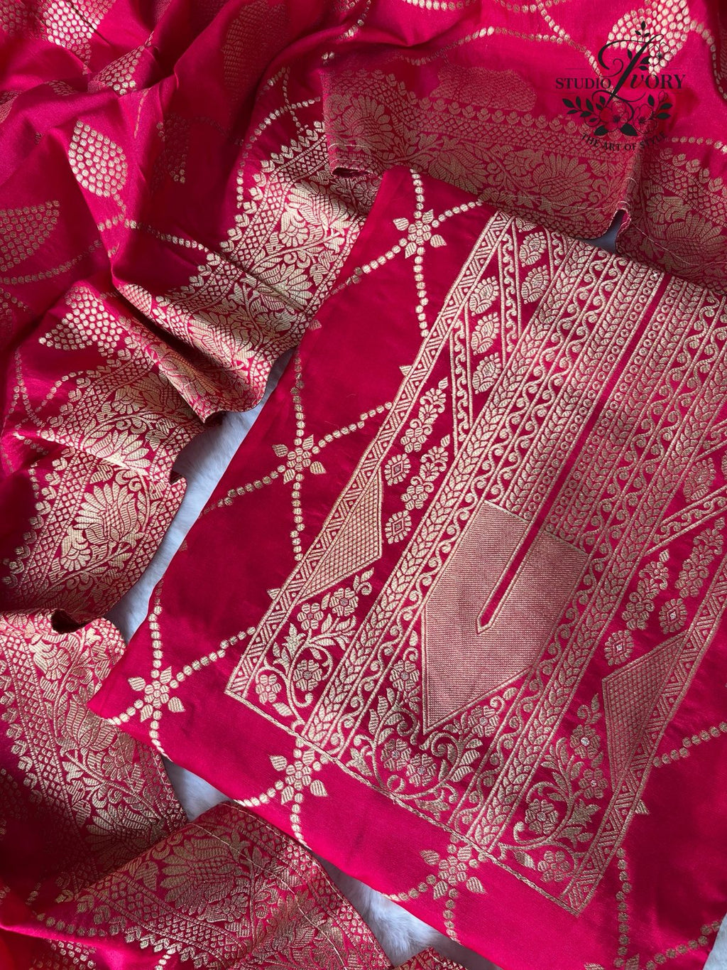 #Color_Pink