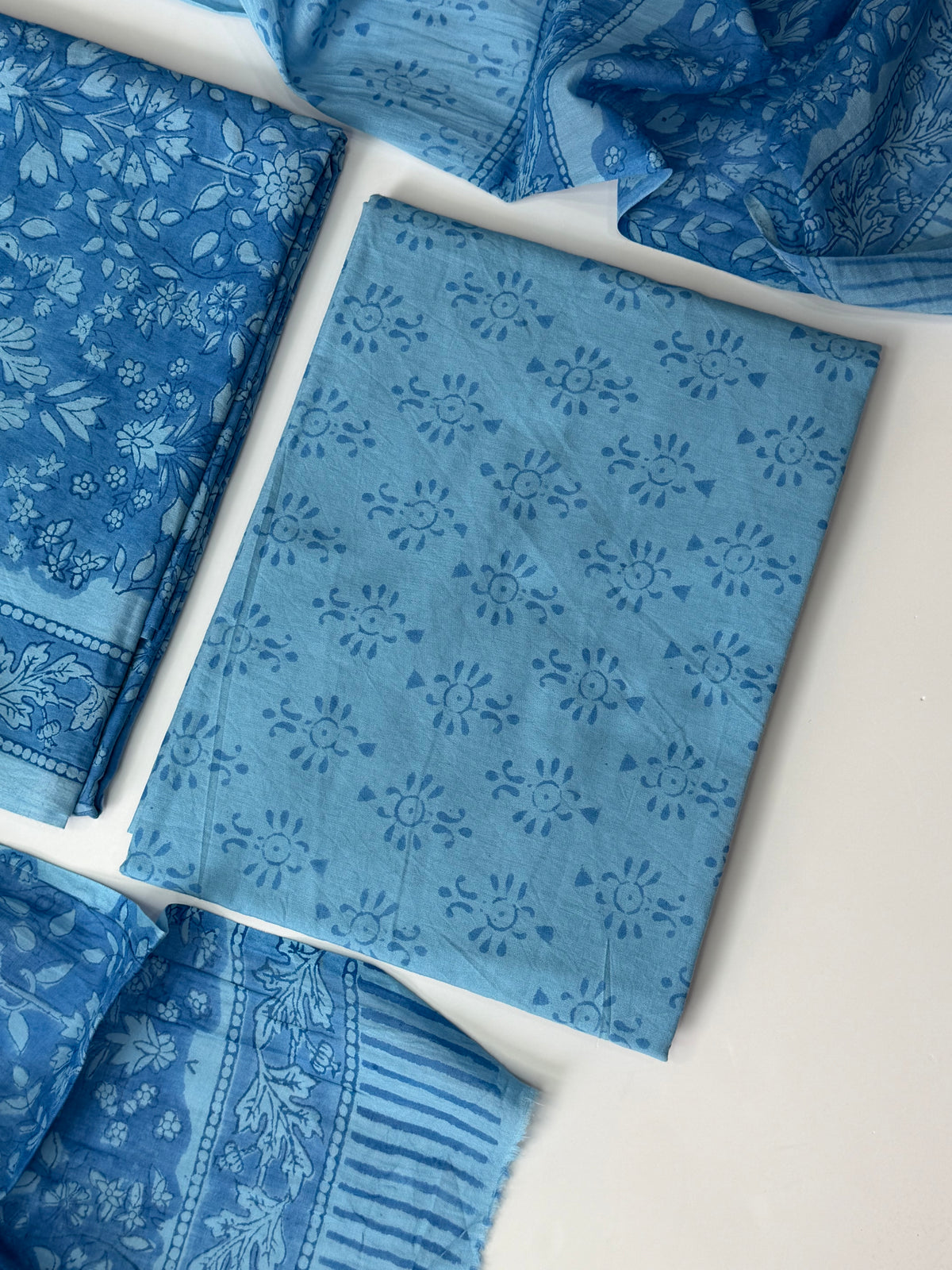 Soft cotton unstitched suit