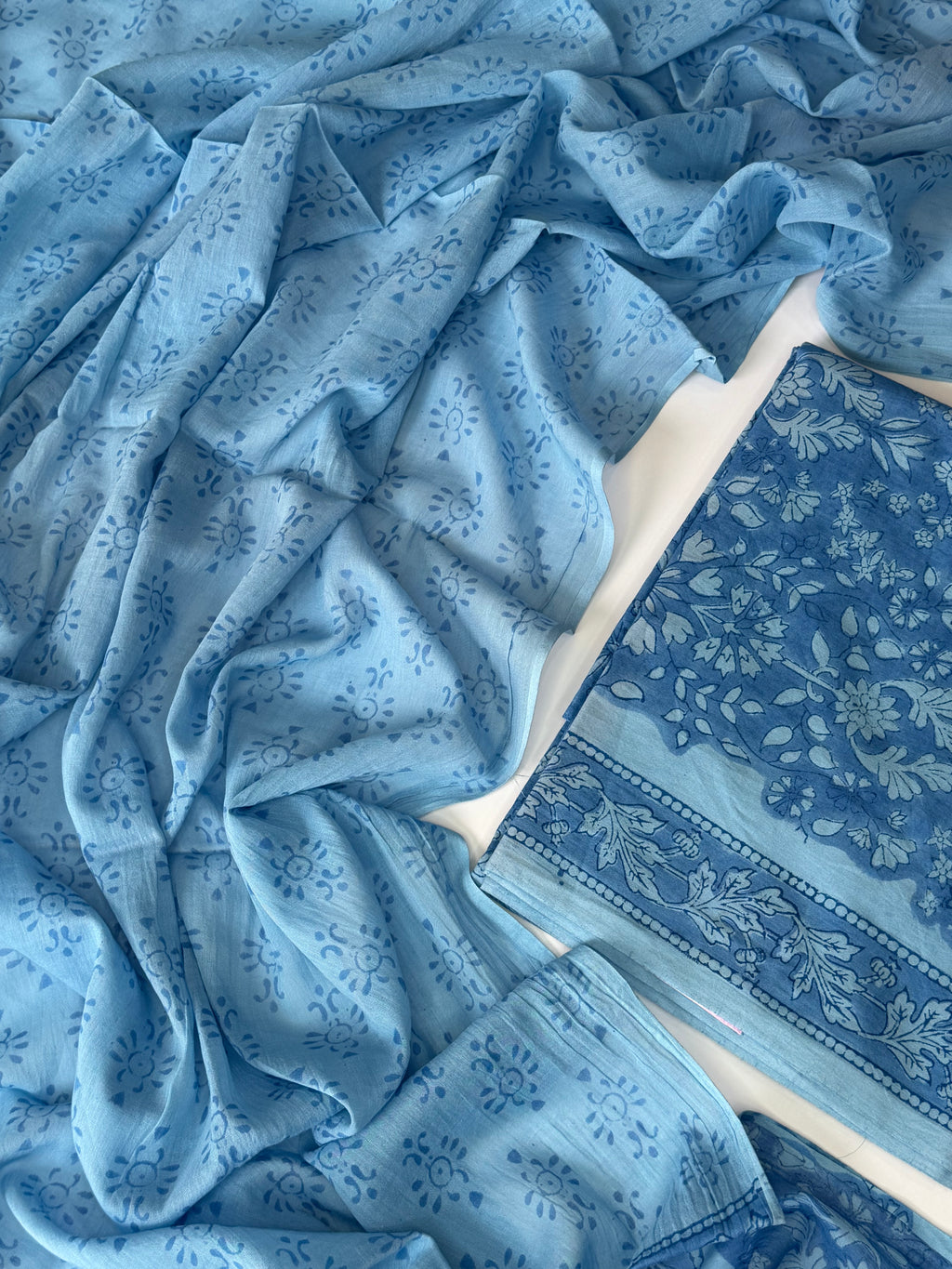 Soft cotton unstitched suit