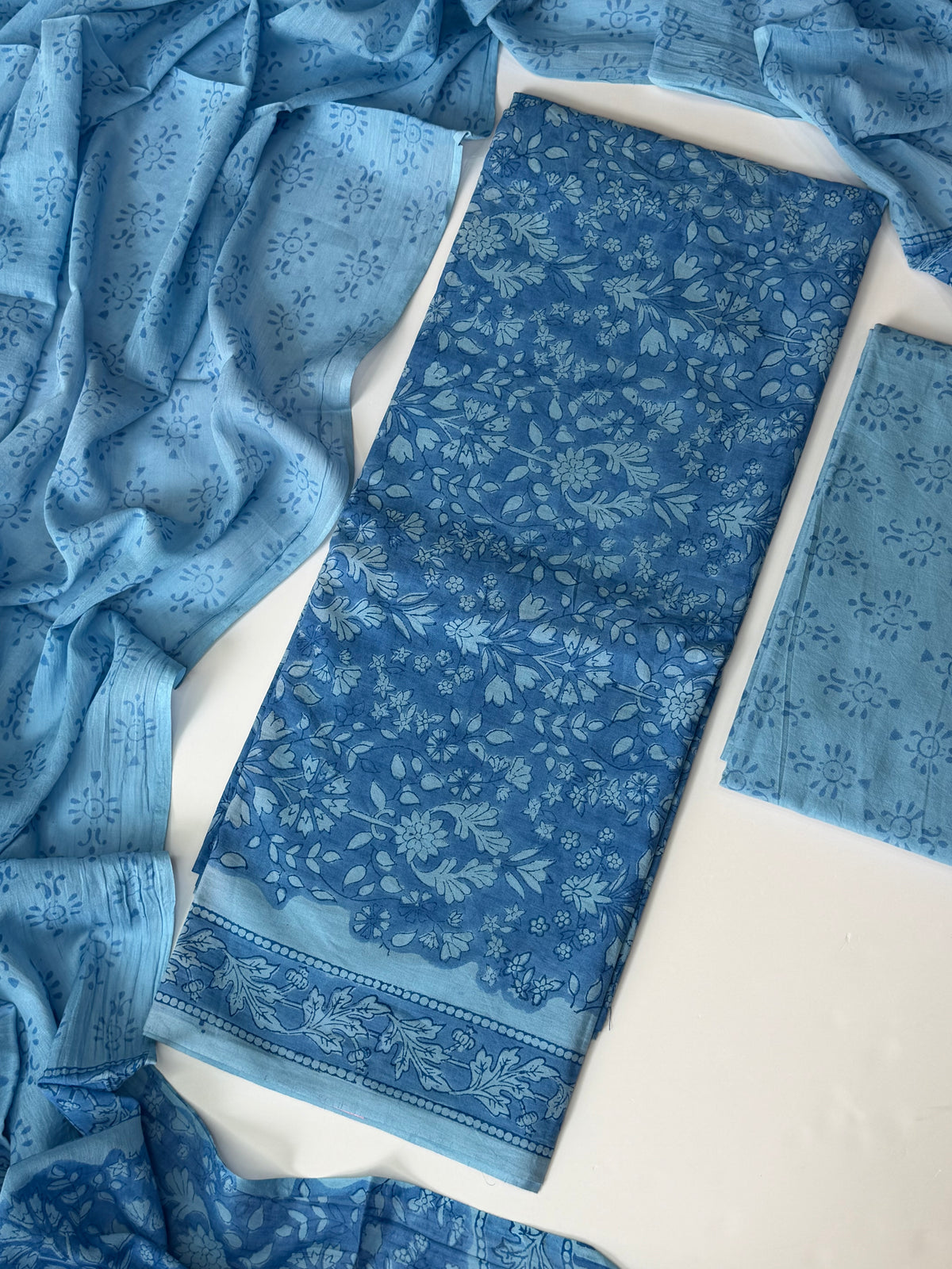 Soft cotton unstitched suit