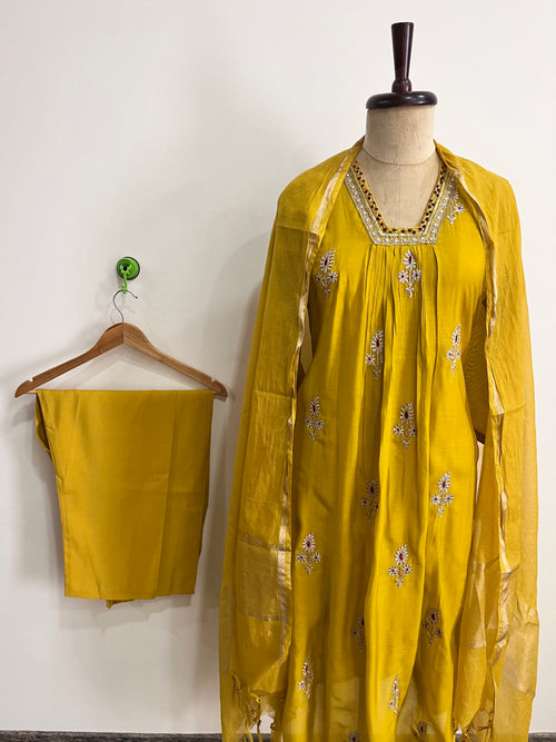 Amber Mul Chanderi suit