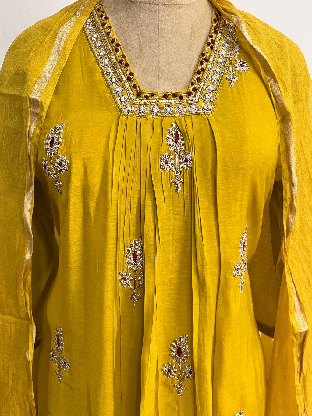 Amber Mul Chanderi suit