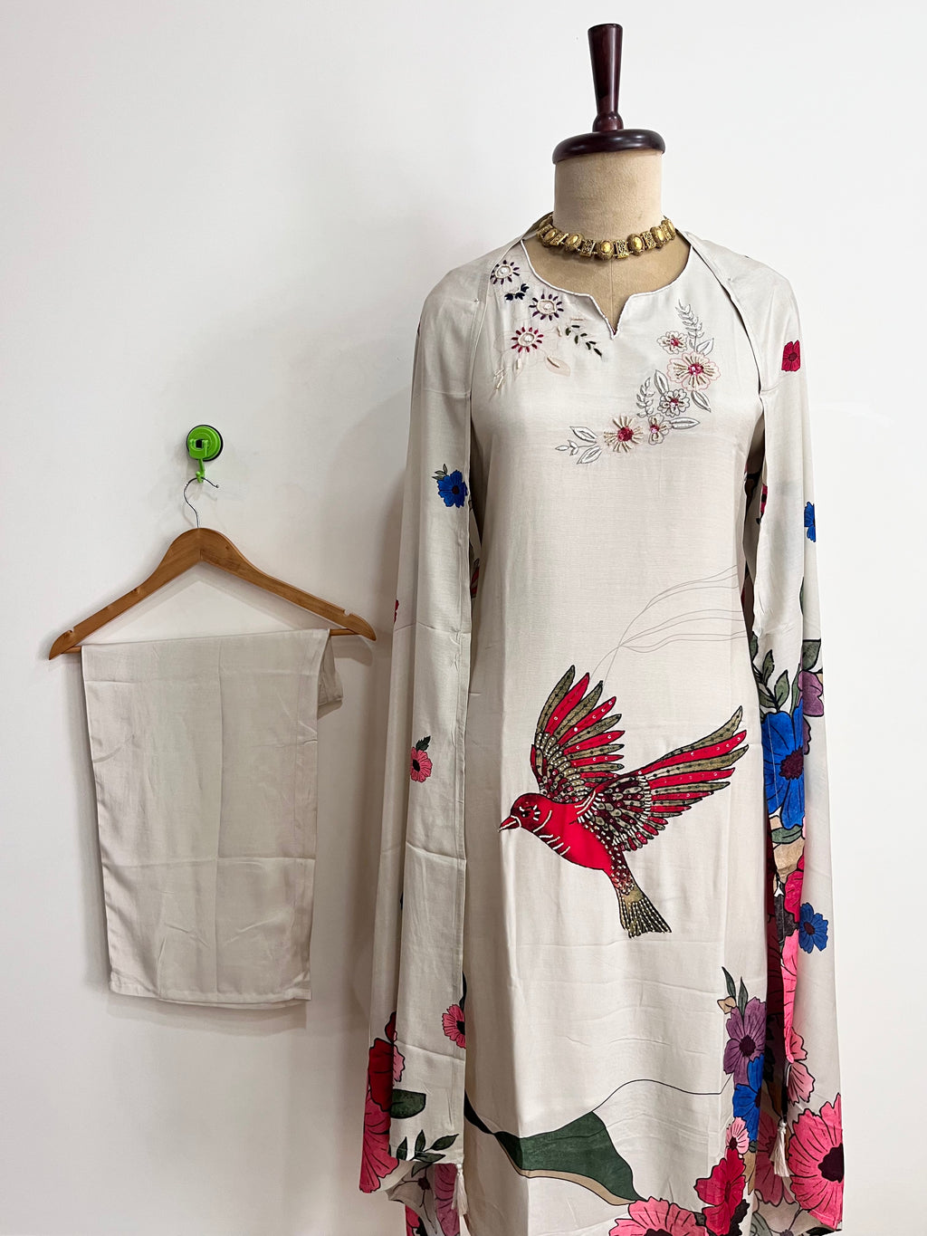 Ivory Bloom 3-Piece Suit