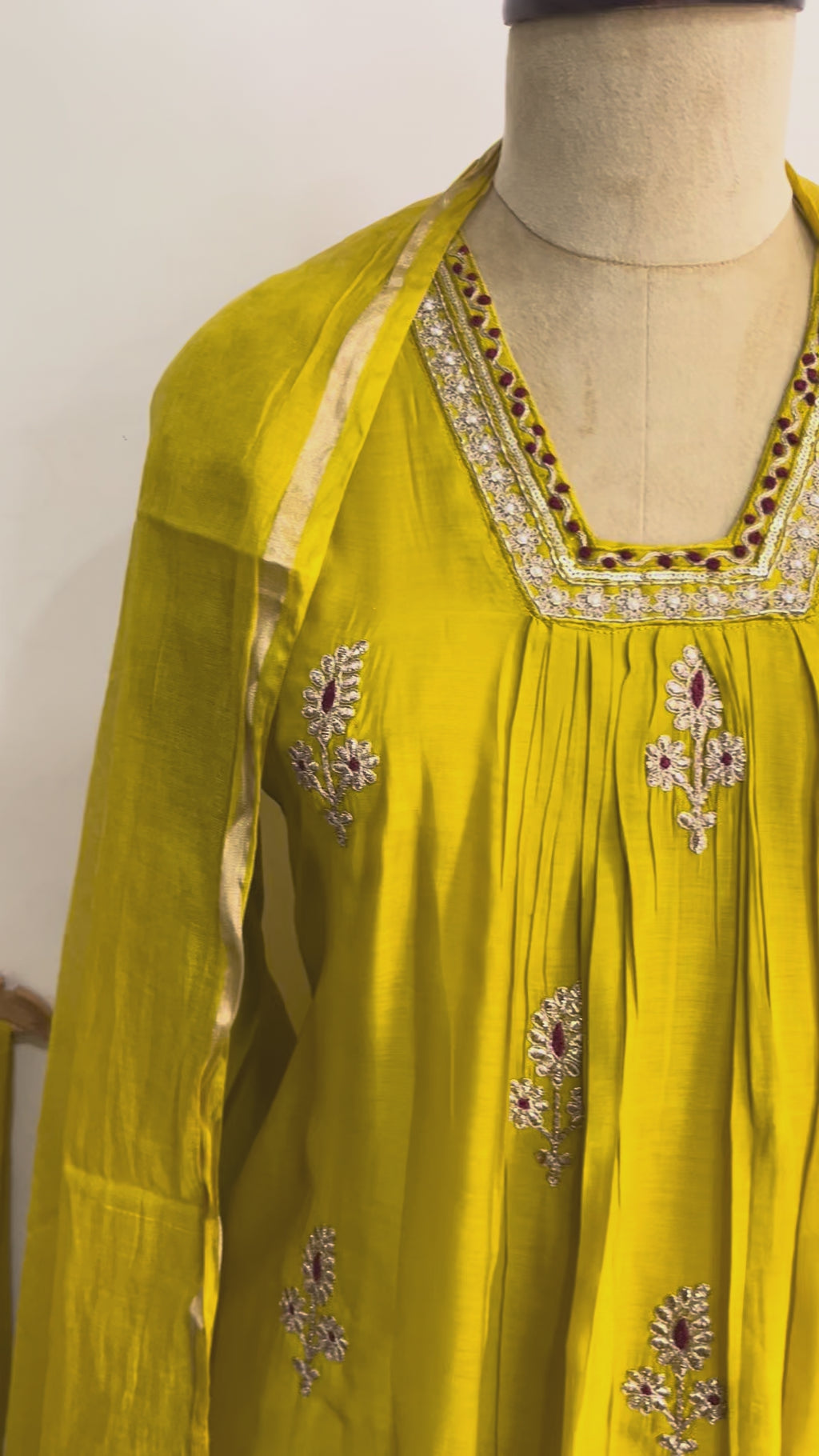 Amber Mul Chanderi suit